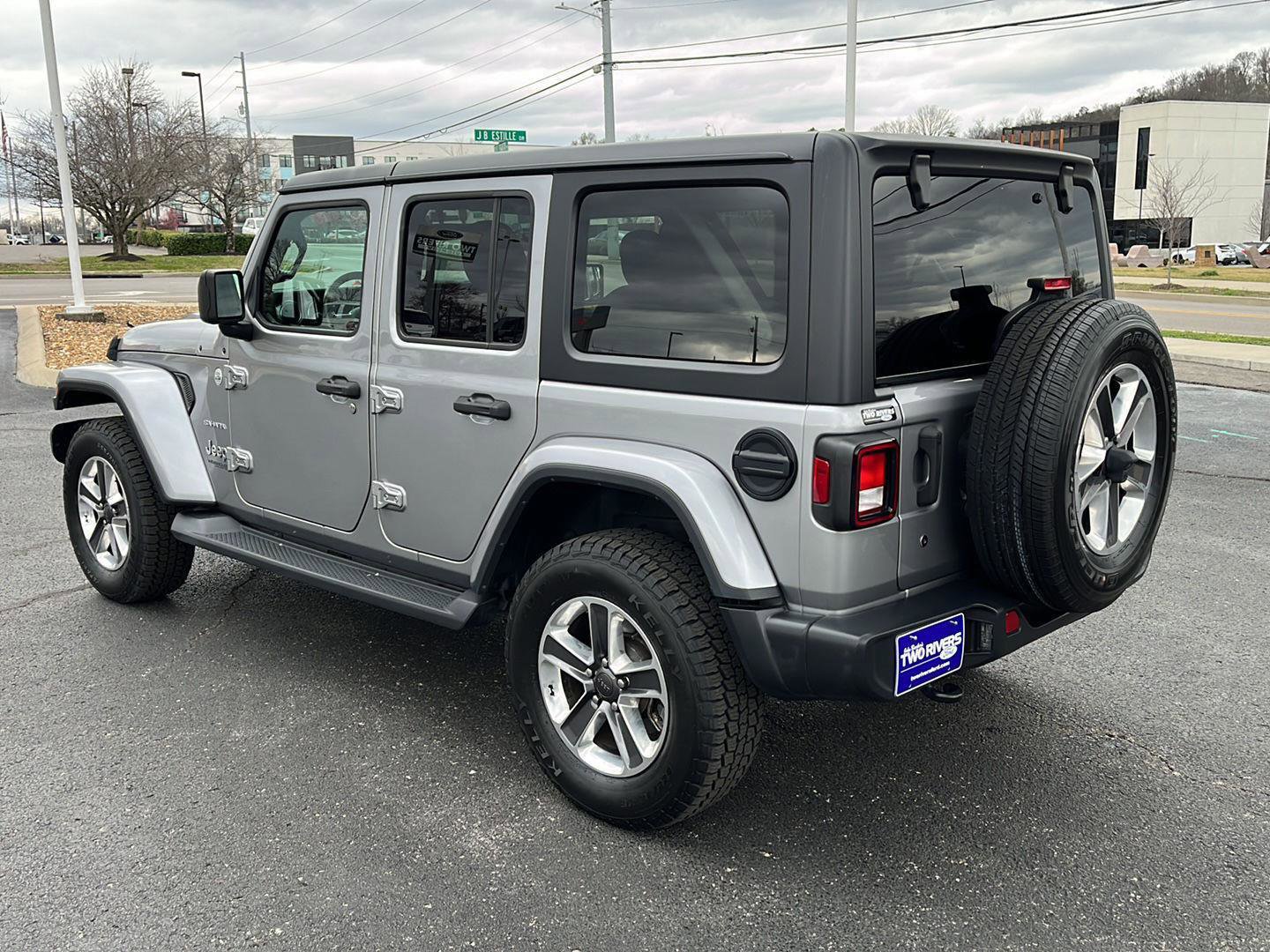 Used 2019 Jeep Wrangler Unlimited Sahara image 8