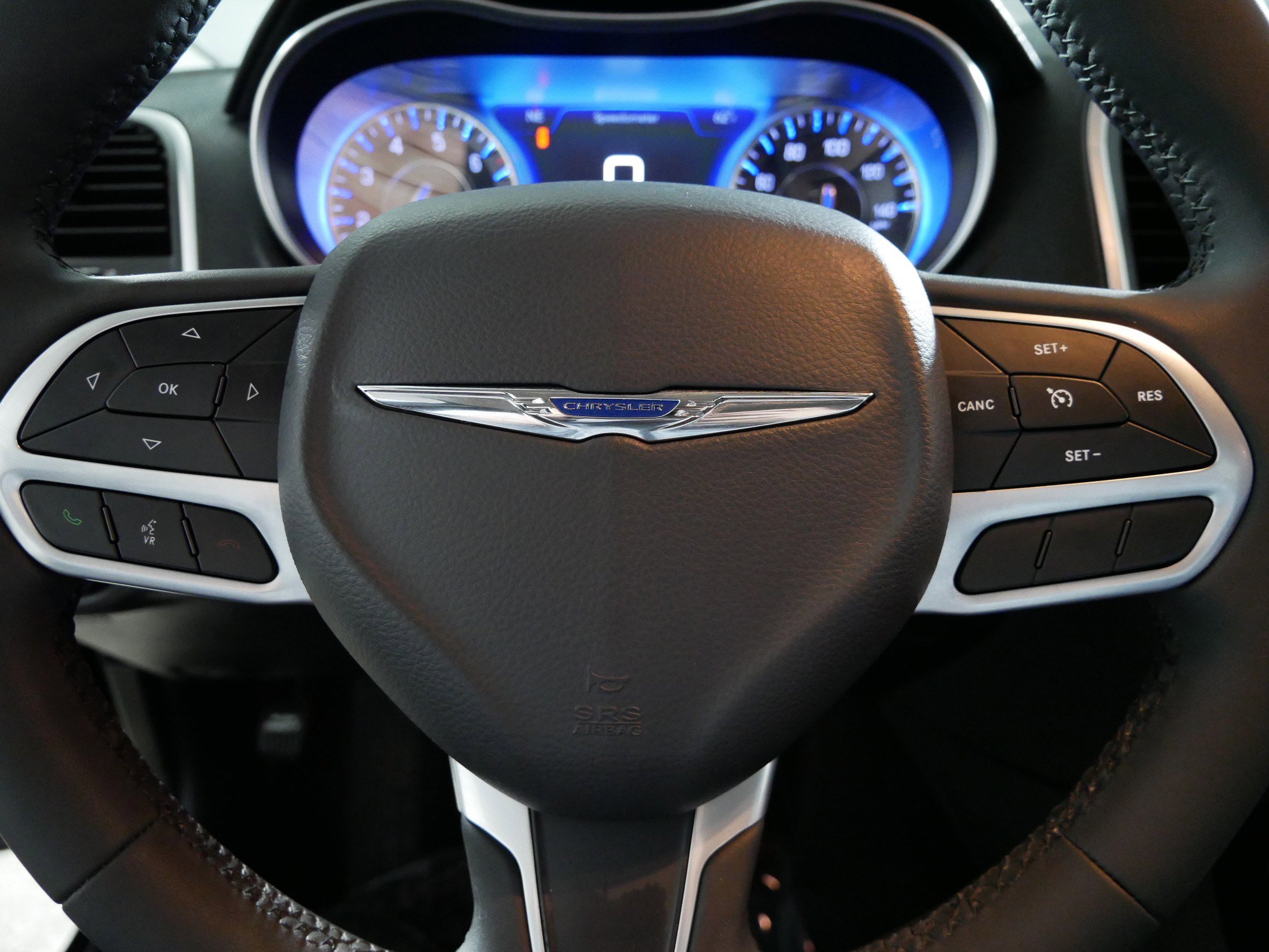 Used 2022 Chrysler 300 Touring image 25