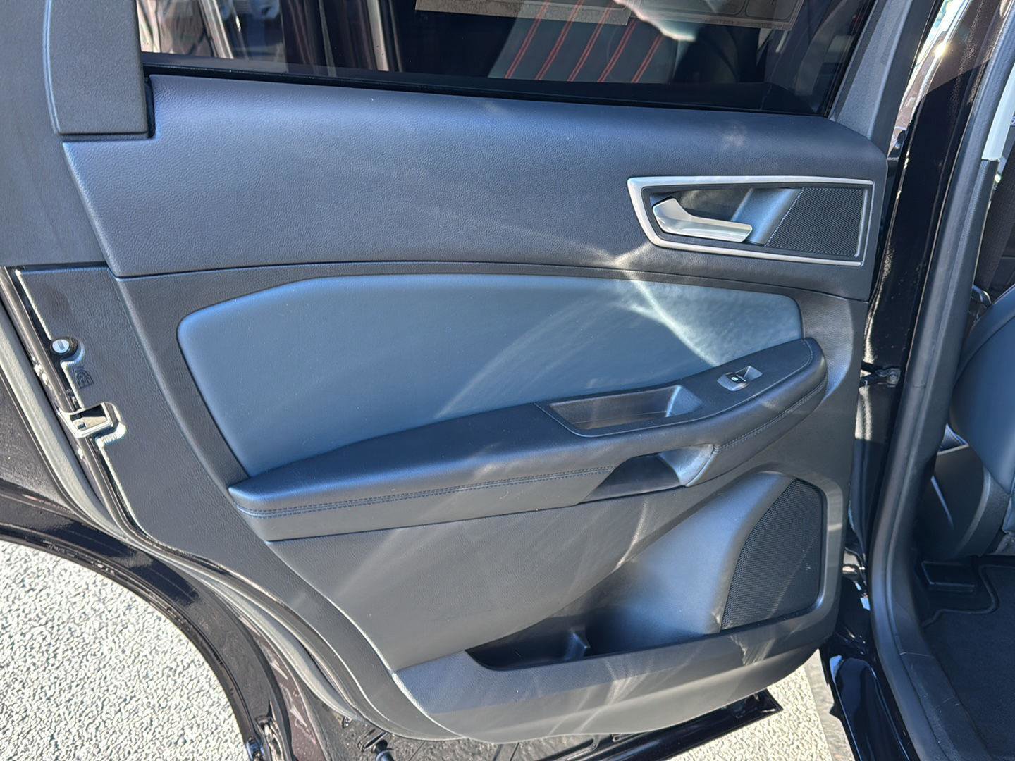 Used 2022 Ford Edge SEL w/ Sport Appearance Package image 15