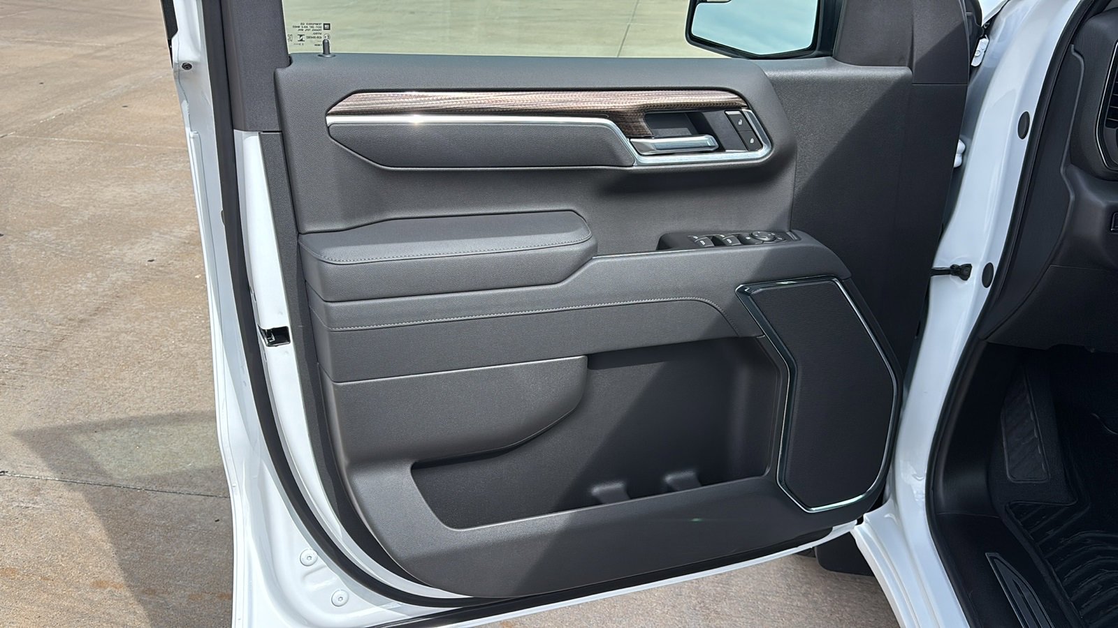 New 2026 Chevrolet Silverado 1500 LT image 25