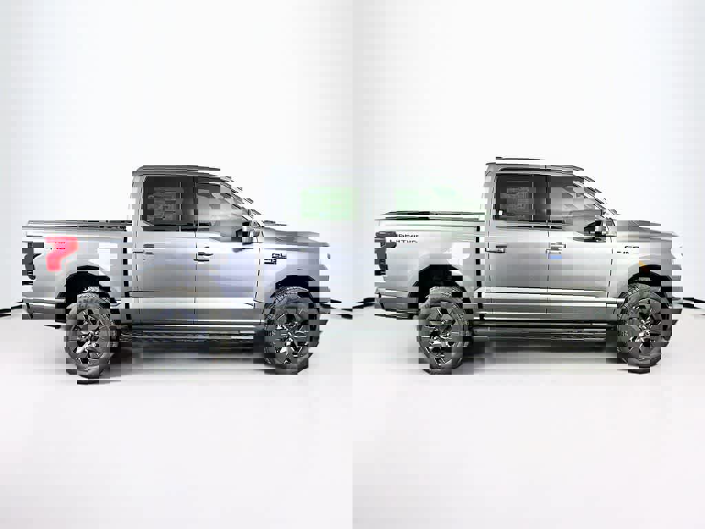 New 2025 Ford F150 Lightning Lariat AWD/4WD image 25