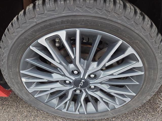 Used 2023 Kia Forte GT-Line w/ GT-Line Premium Package image 31