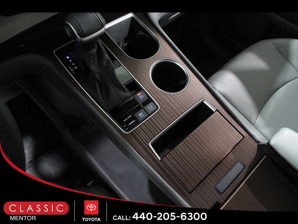 Certified 2024 Toyota Sienna XLE FWD image 15