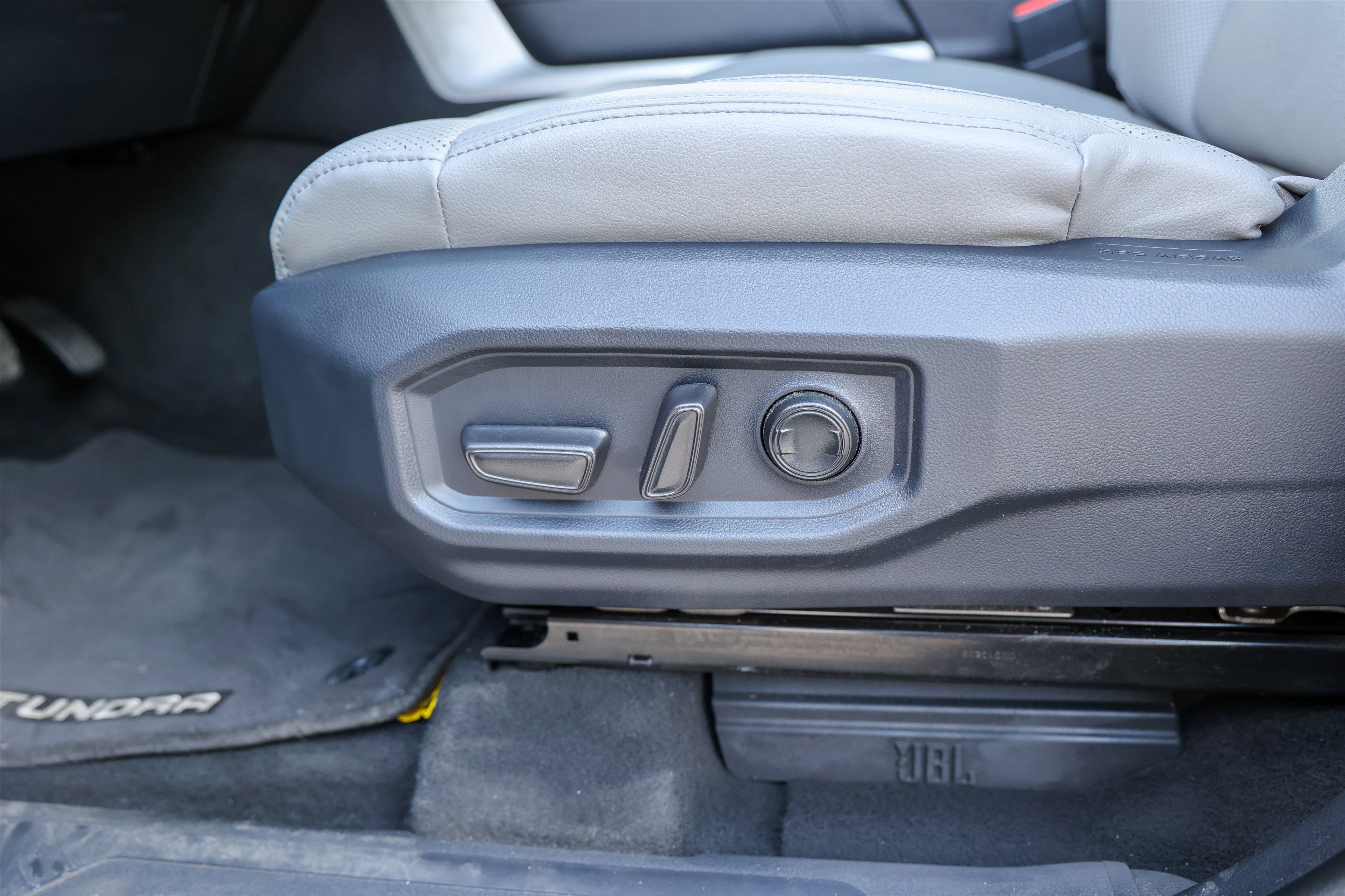 Used 2023 Toyota Tundra Limited image 43