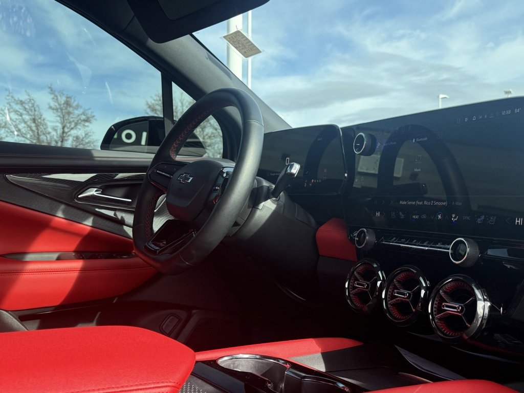 Used 2024 Chevrolet Blazer EV RS image 28