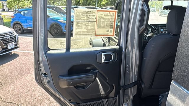 Used 2021 Jeep Gladiator Sport AWD/4WD image 21