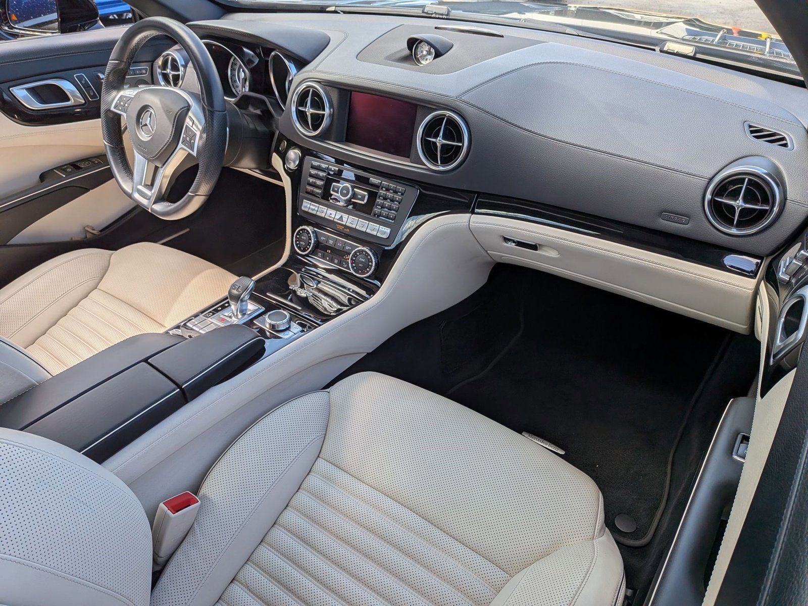 Used 2014 Mercedes-Benz SL 550 SL 550 image 17