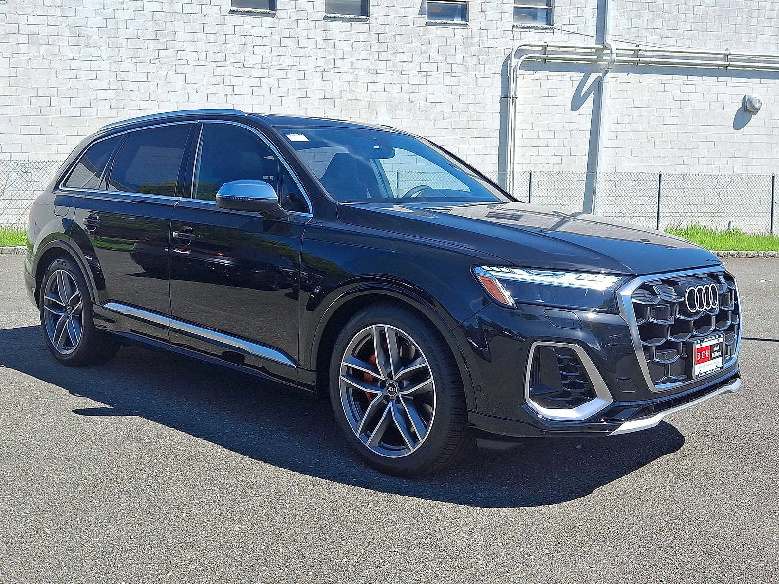New 2025 Audi SQ7 Prestige image 10