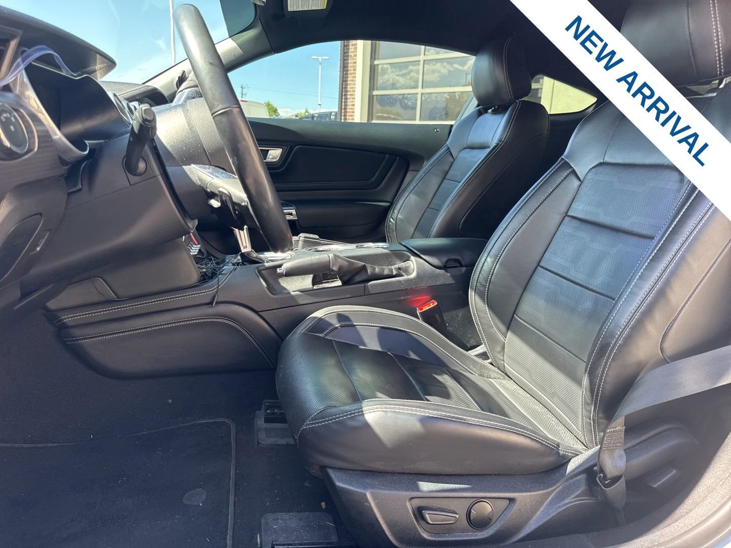 Used 2021 Ford Mustang GT Premium w/ GT Performance Package RWD image 12