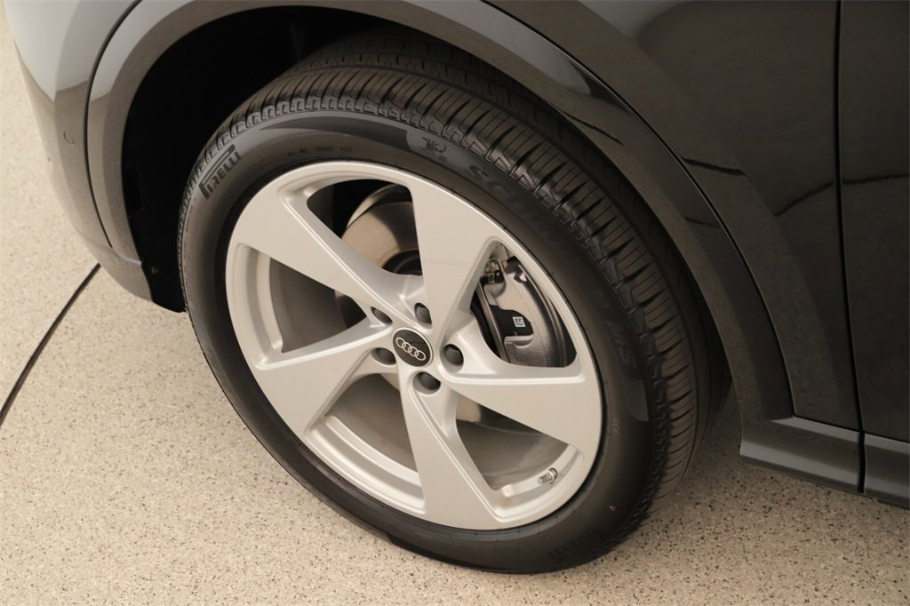 New 2025 Audi Q5 Premium Plus image 29