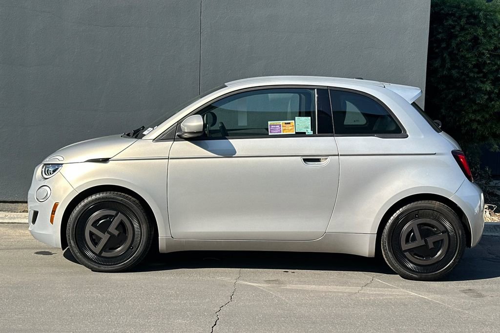 New 2025 FIAT 500 e image 7