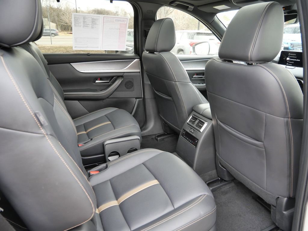Used 2024 MAZDA CX-90 3.3 Turbo w/ Premium Plus Pkg image 21