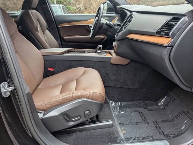 Certified 2023 Volvo XC90 T8 Plus image 29