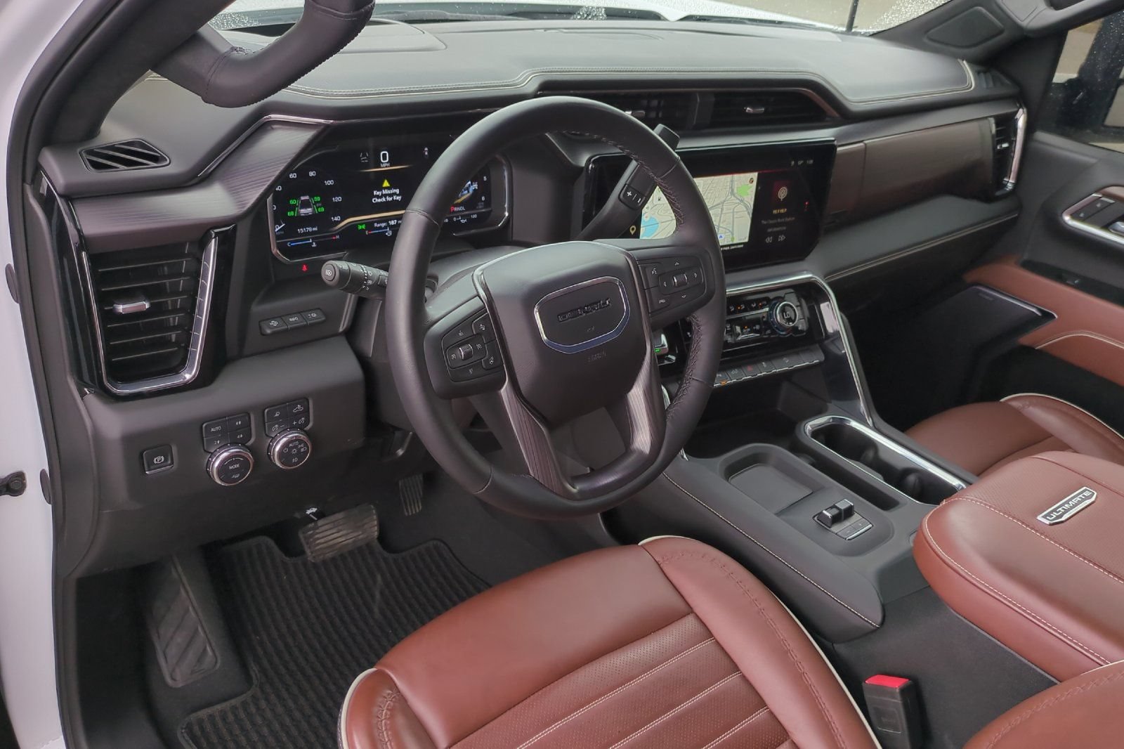 Used 2025 GMC Sierra 2500 Denali Ultimate AWD/4WD image 9