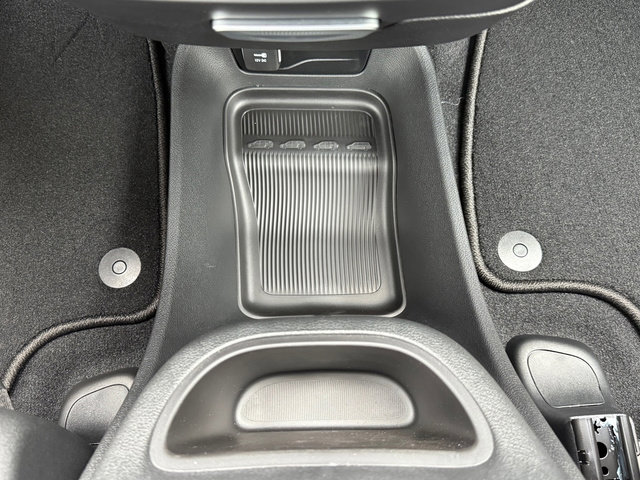 New 2026 Chrysler Pacifica Select image 32