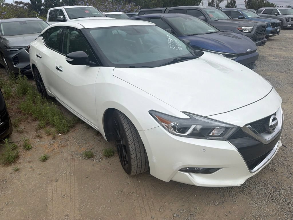 Used 2017 Nissan Maxima SR w/ Midnight Edition FWD image 3
