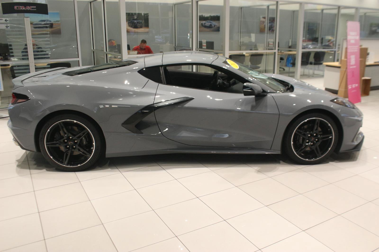 Used 2025 Chevrolet Corvette Stingray Coupe w/ Battery Protection Package image 7