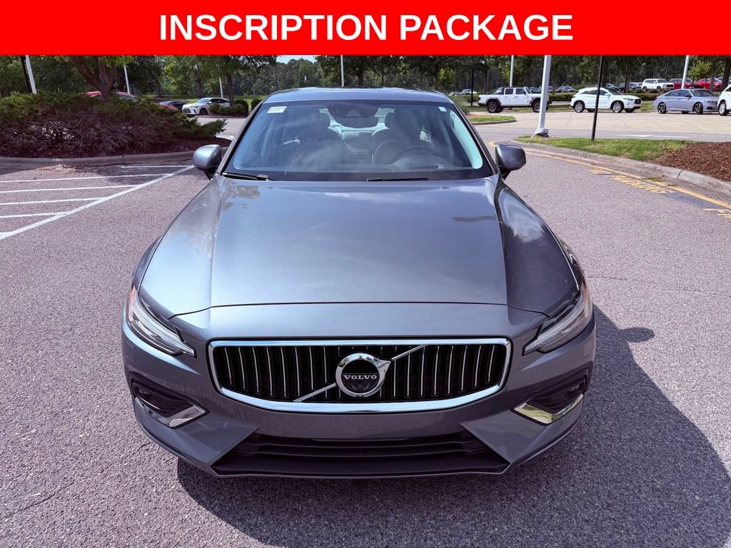 Used 2019 Volvo S60 T5 Inscription FWD image 2