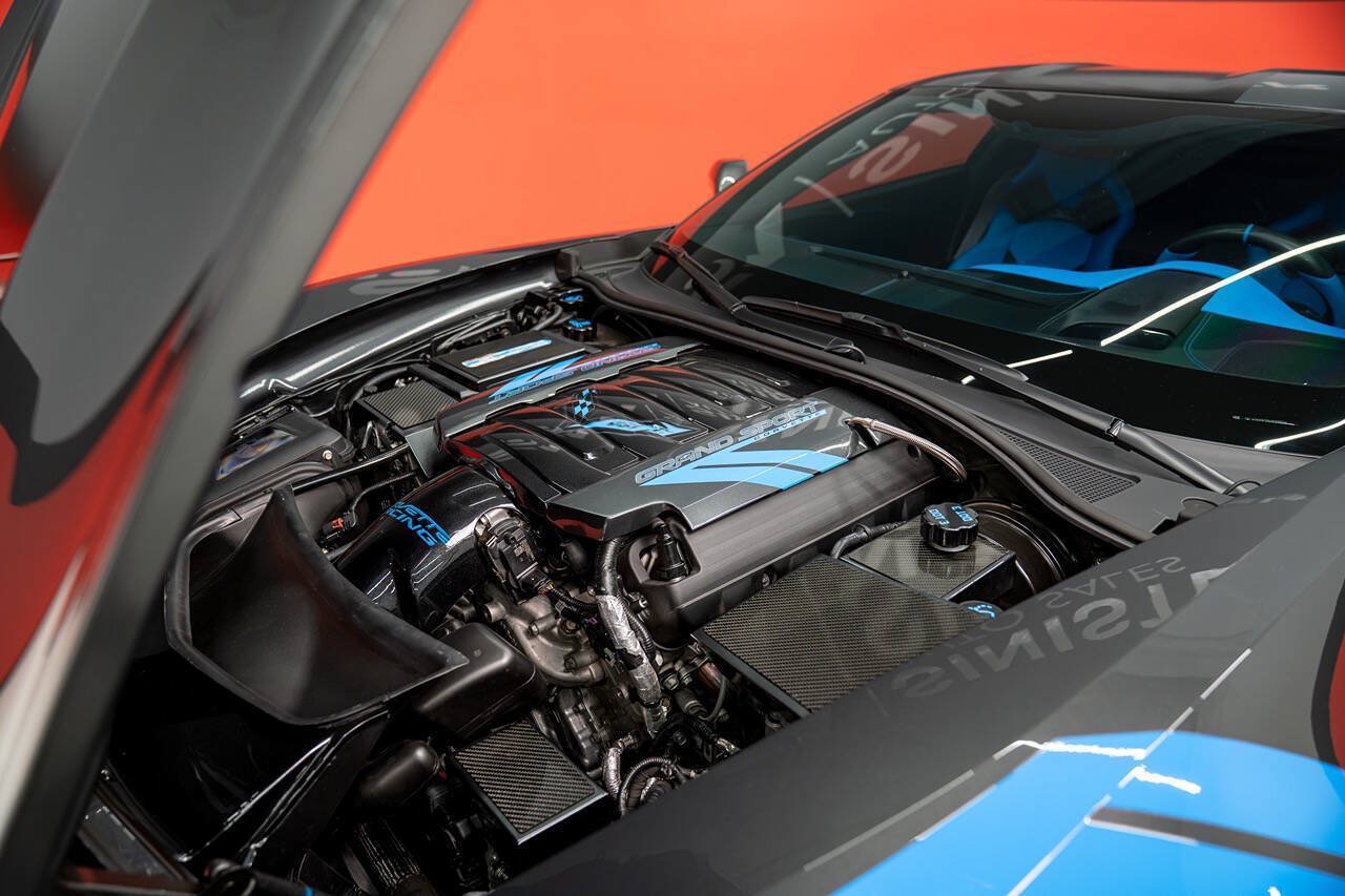 Used 2017 Chevrolet Corvette Grand Sport RWD image 9