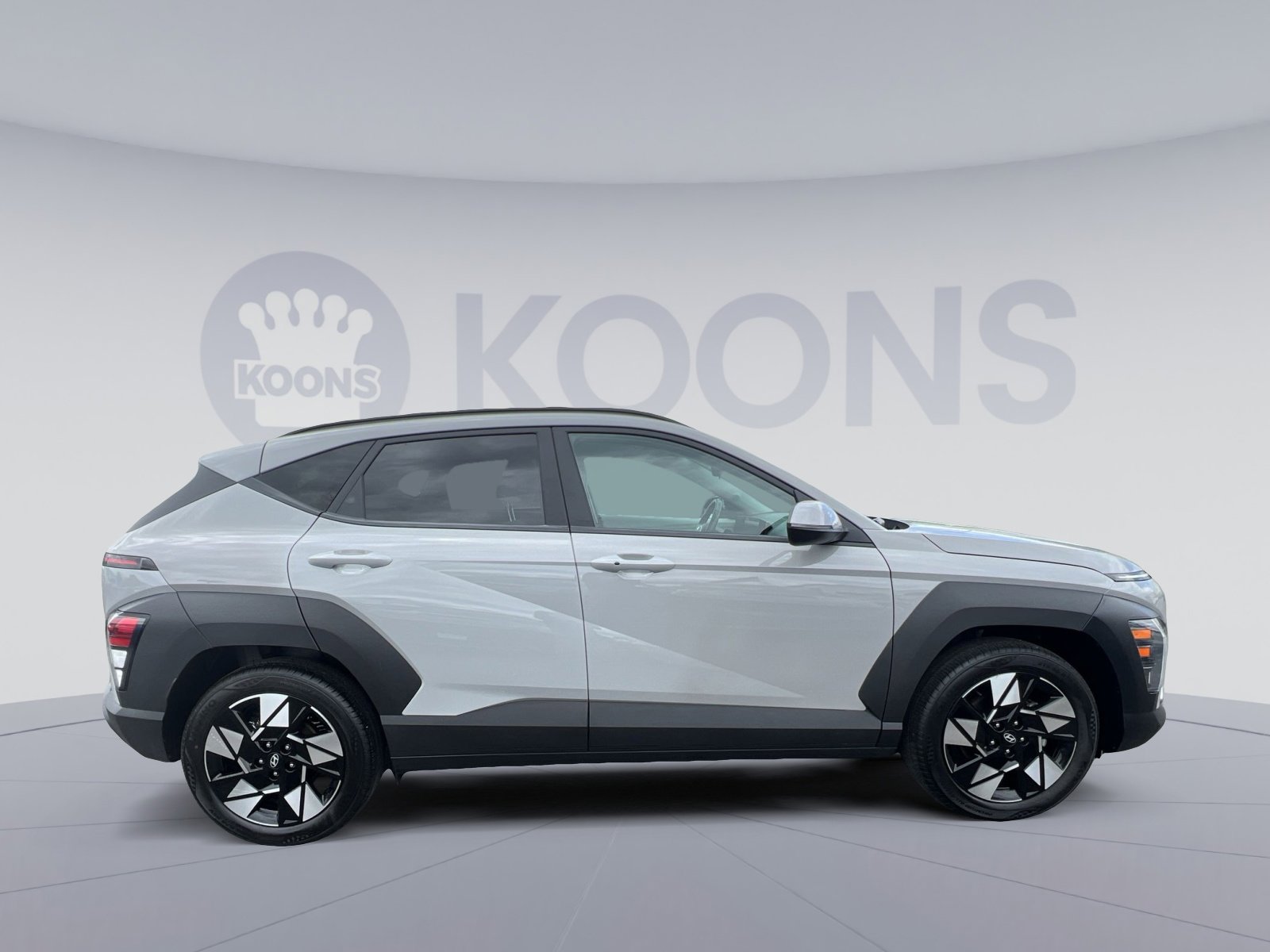 Used 2025 Hyundai Kona SEL FWD image 17