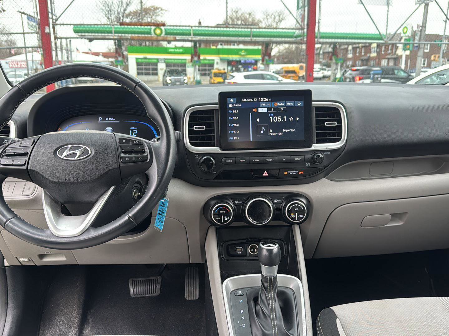 Used 2023 Hyundai Venue SEL w/ Cargo Package image 26