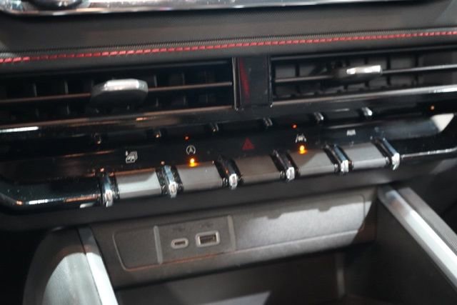 Used 2023 Chevrolet Colorado Z71 w/ Z71 Convenience Package 2 image 27