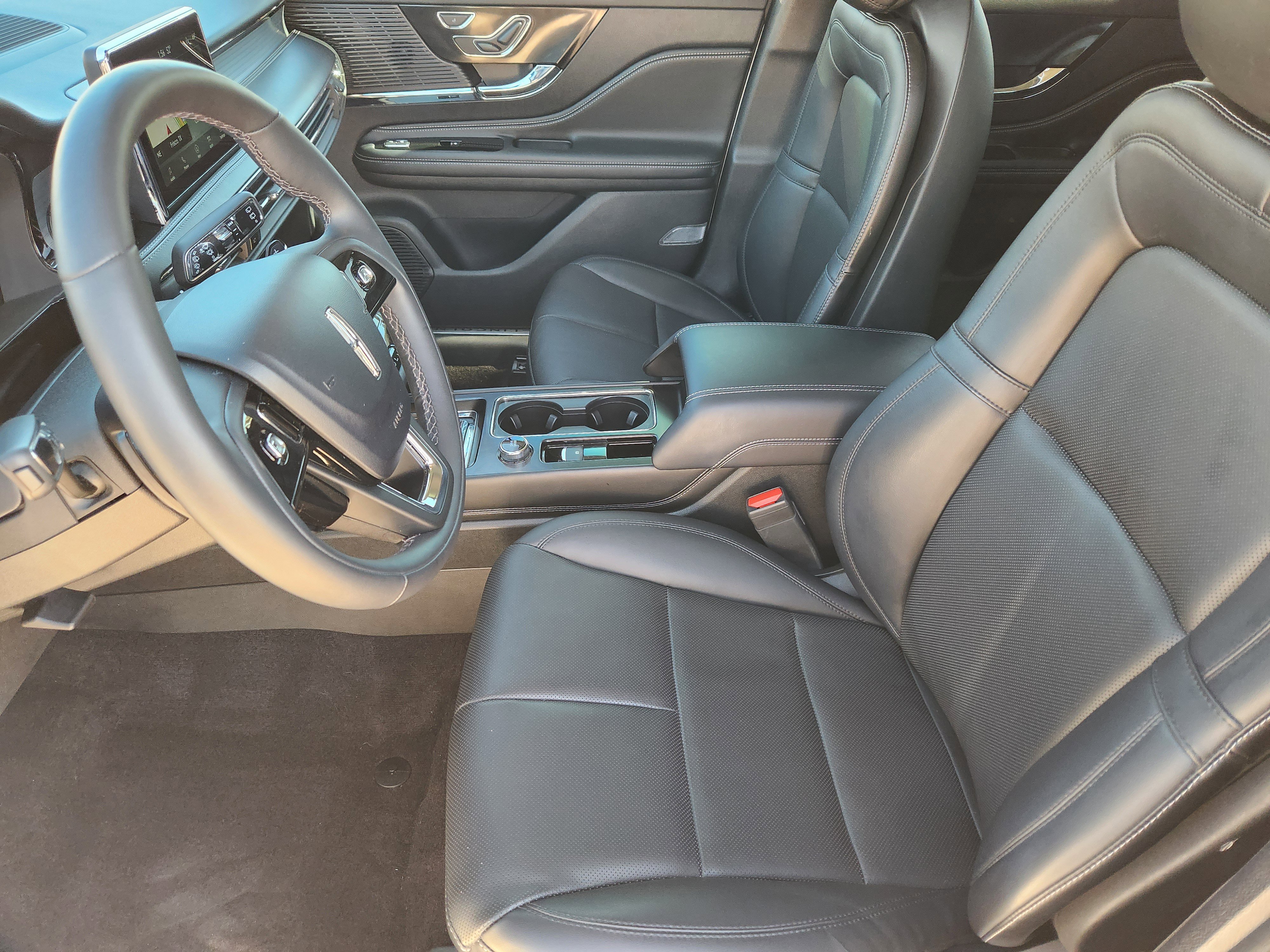 Used 2022 Lincoln Corsair AWD w/ Equipment Group 101A image 13