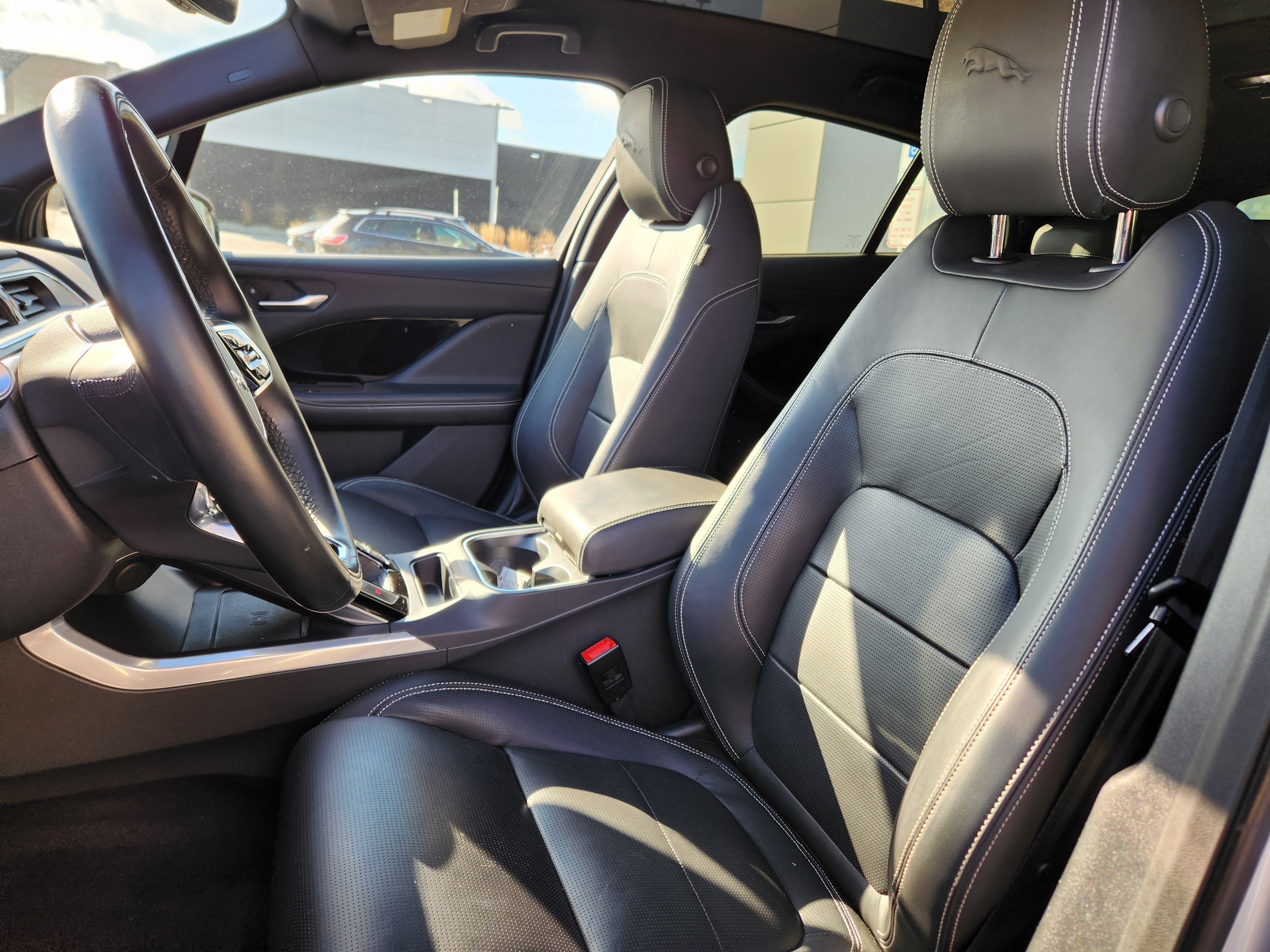 Used 2022 Jaguar I-PACE HSE image 10