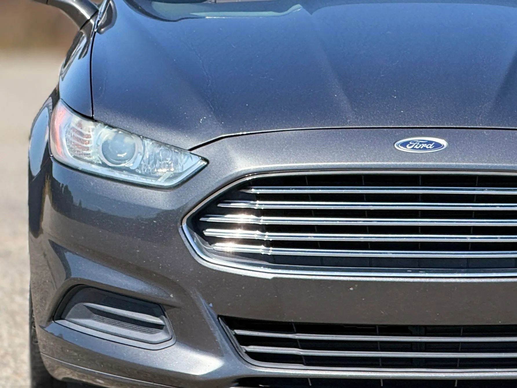Used 2016 Ford Fusion SE FWD image 11