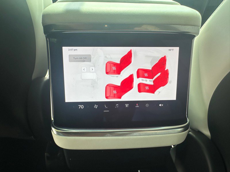 Used 2022 Tesla Model X image 52