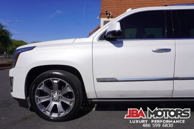 Used 2020 Cadillac Escalade ESV Platinum image 25