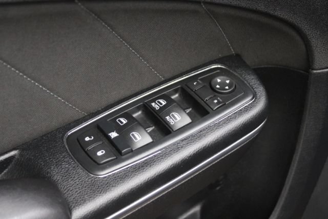 Used 2016 Dodge Charger R/T w/ Driver Confidence Group RWD image 14