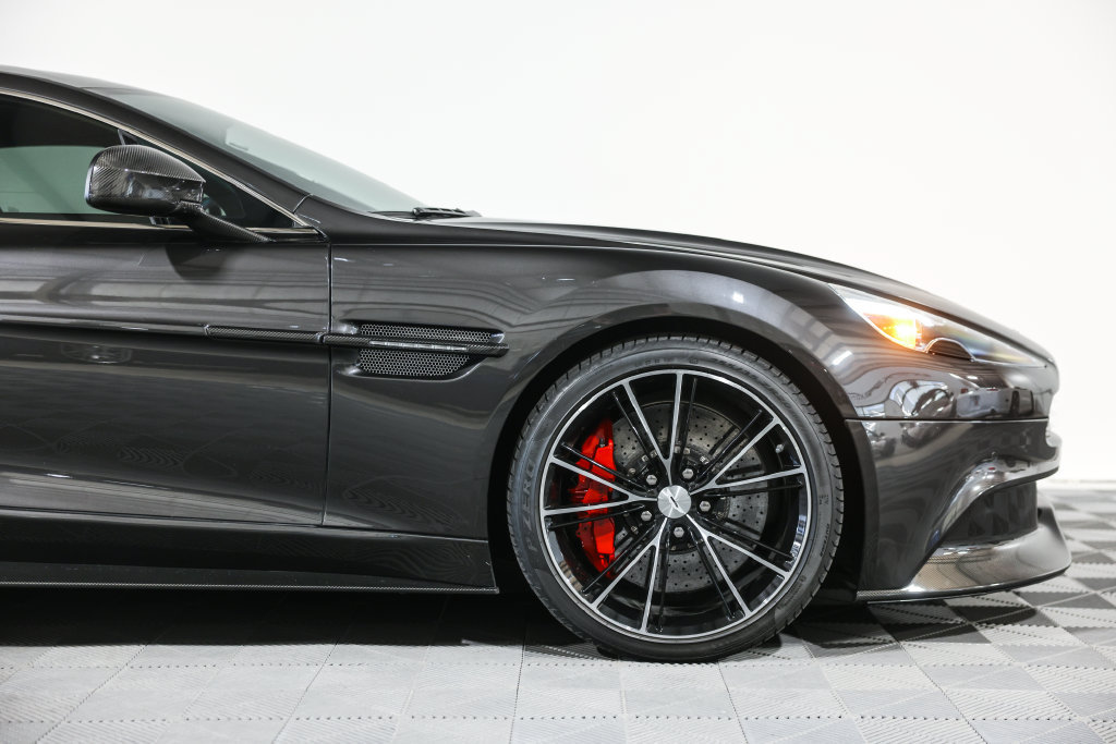 Used 2014 Aston Martin Vanquish Coupe RWD image 3