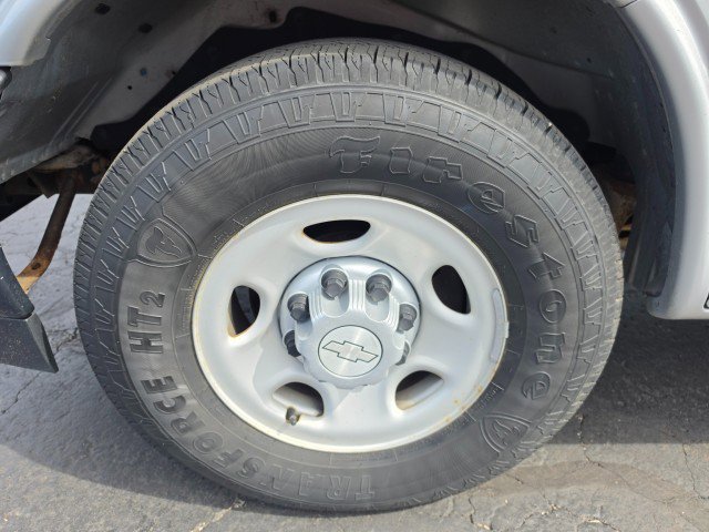 Used 2017 Chevrolet Express 2500 LS image 10