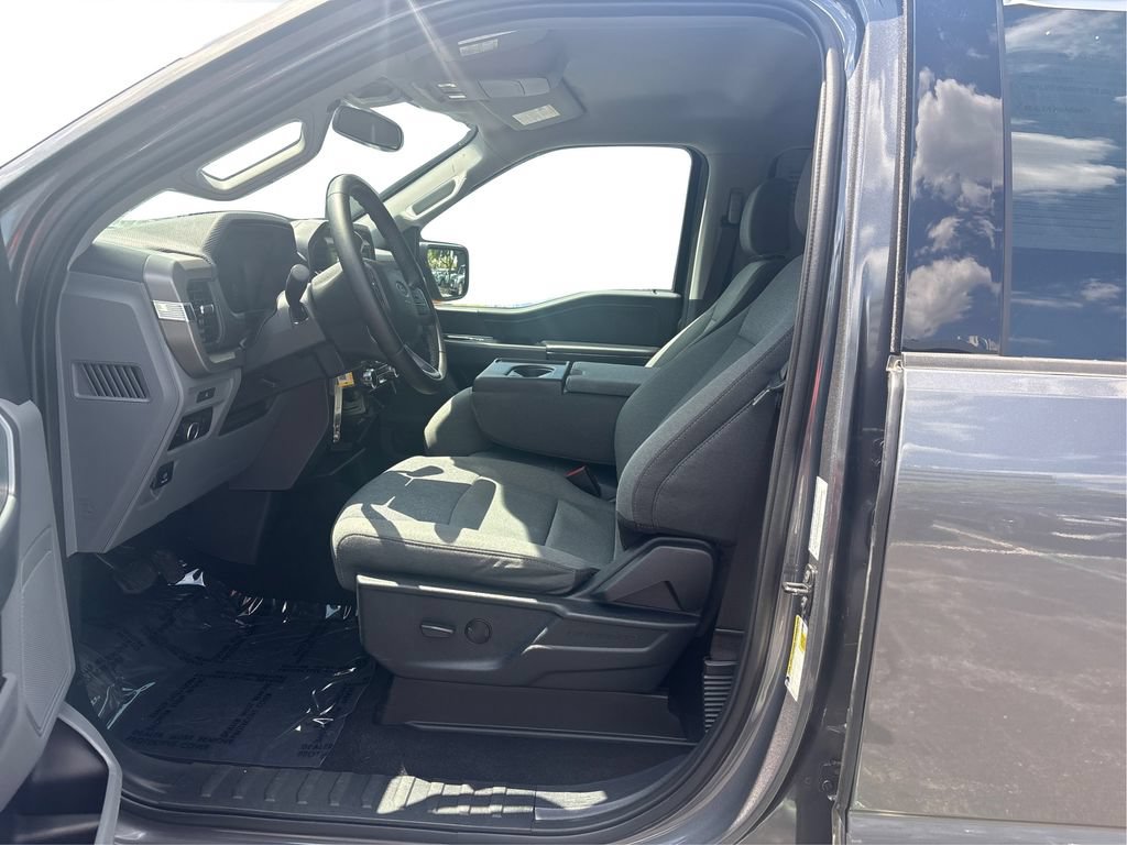 Used 2025 Ford F150 XLT w/ Equipment Group 301A Standard AWD/4WD image 10