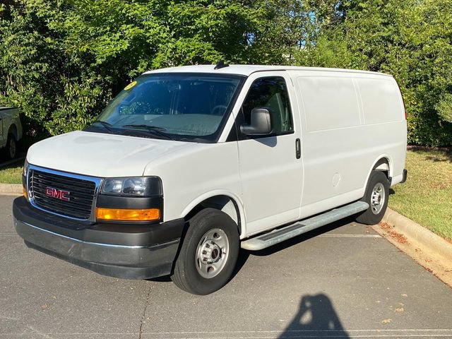 Used 2025 GMC Savana 2500 w/ Driver Convenience Package RWD image 3