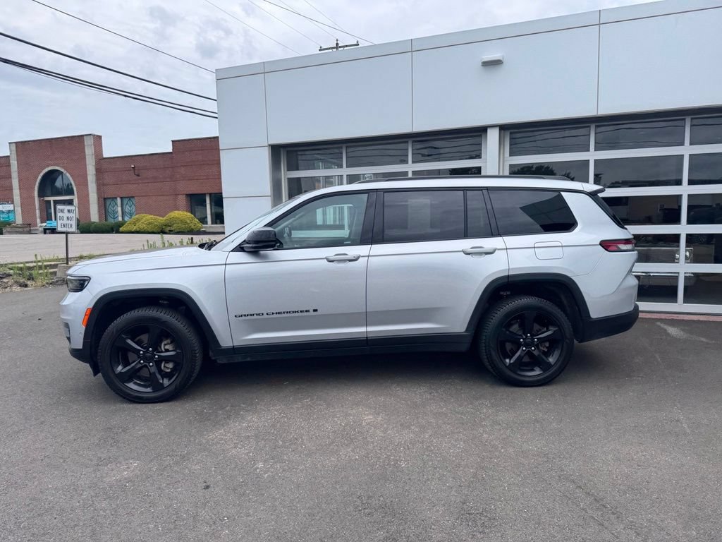 Used 2024 Jeep Grand Cherokee L Limited w/ Luxury Tech Group II AWD/4WD image 2