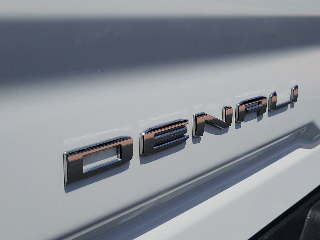 Used 2024 GMC Sierra 3500 Denali w/ Denali Reserve Package AWD/4WD image 30