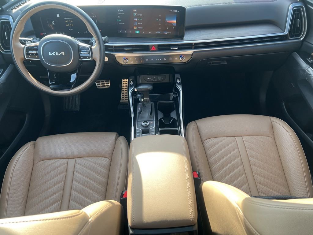 Certified 2025 Kia Sorento SX Prestige w/ Olive Brown Leather Package image 19