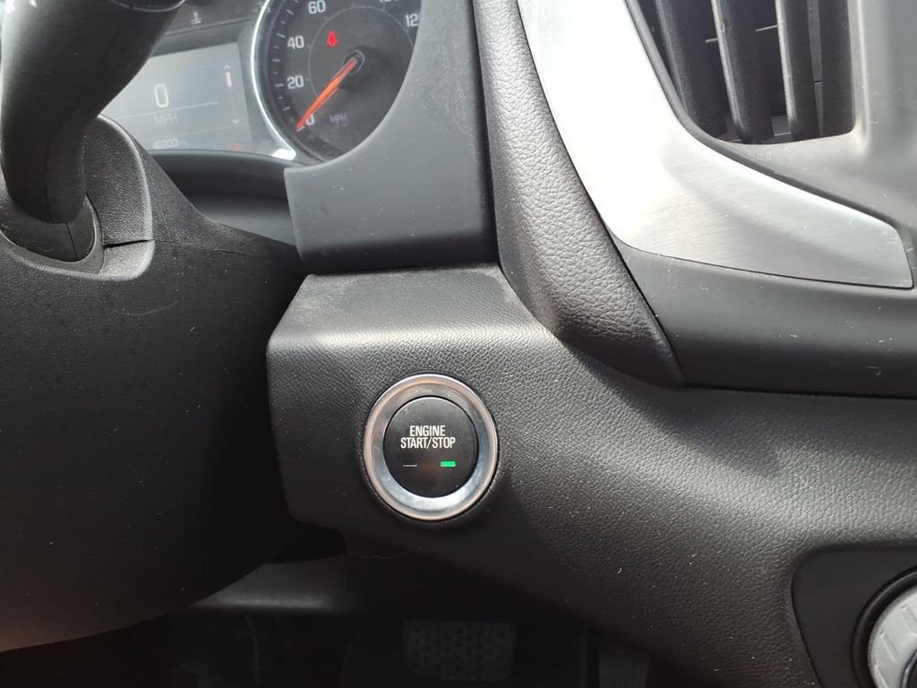 Used 2023 GMC Terrain SLE FWD image 21