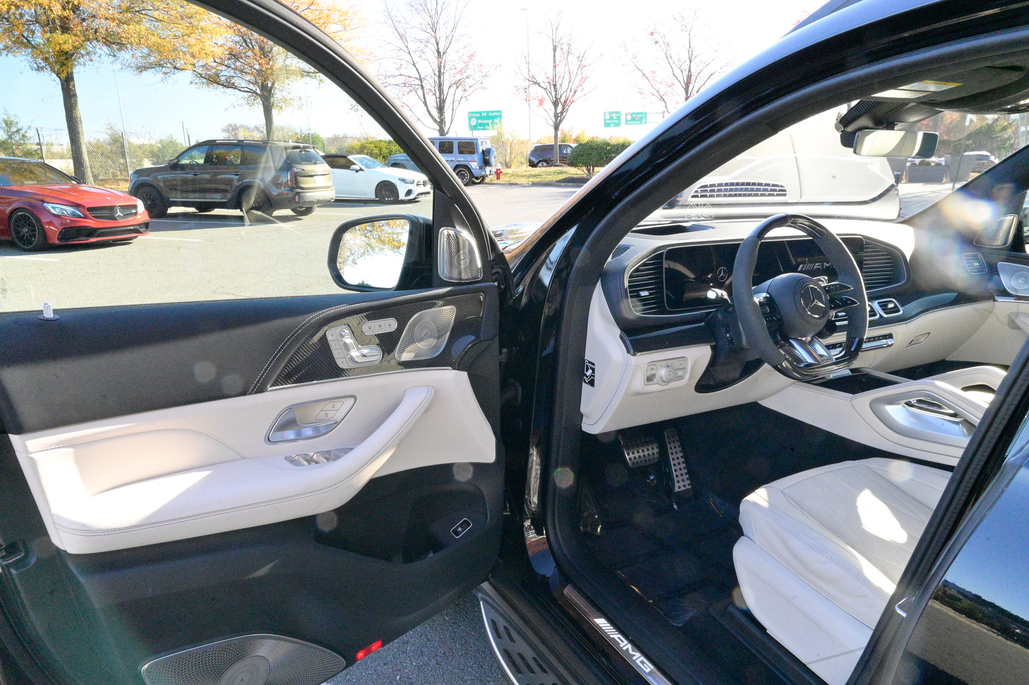 Used 2025 Mercedes-Benz GLS 63 AMG 4MATIC image 13