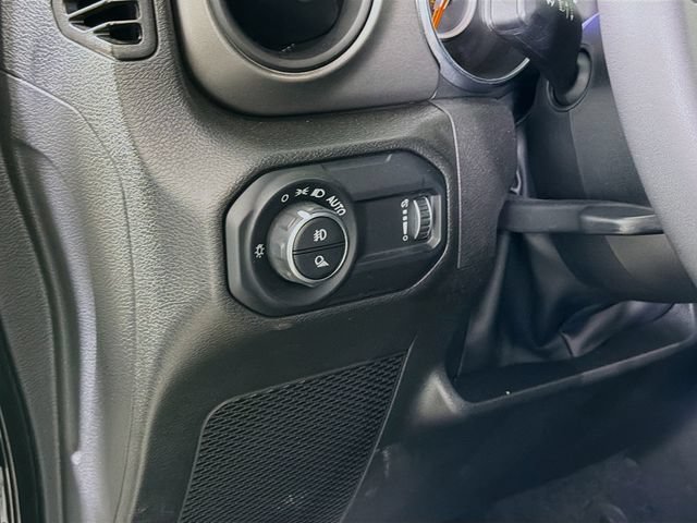 Used 2023 Jeep Gladiator Sport AWD/4WD image 10