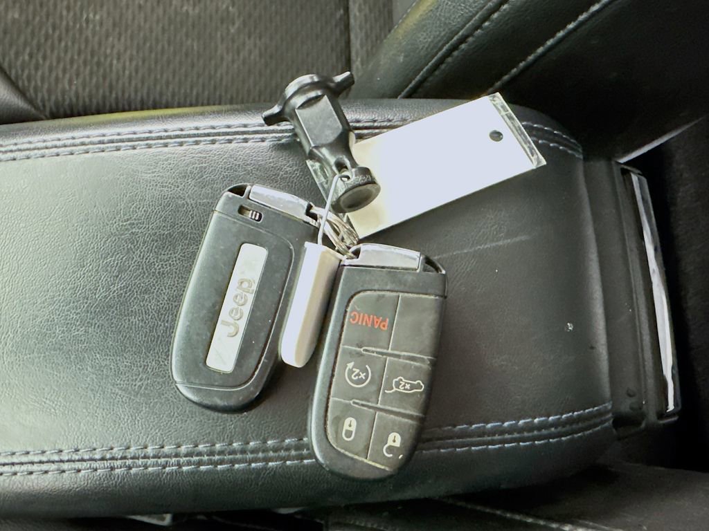 Used 2022 Jeep Compass Latitude w/ Convenience Group image 25