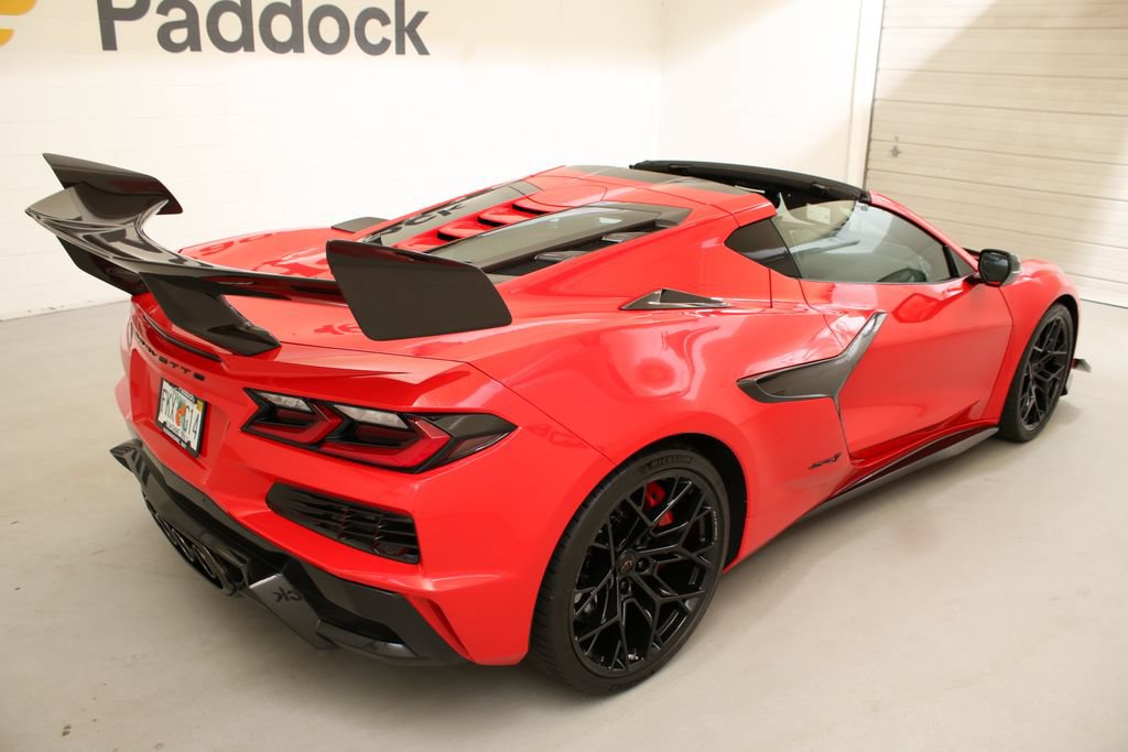 Used 2025 Chevrolet Corvette ZR1 w/ ZR1 Carbon Fiber Aero Package RWD image 94