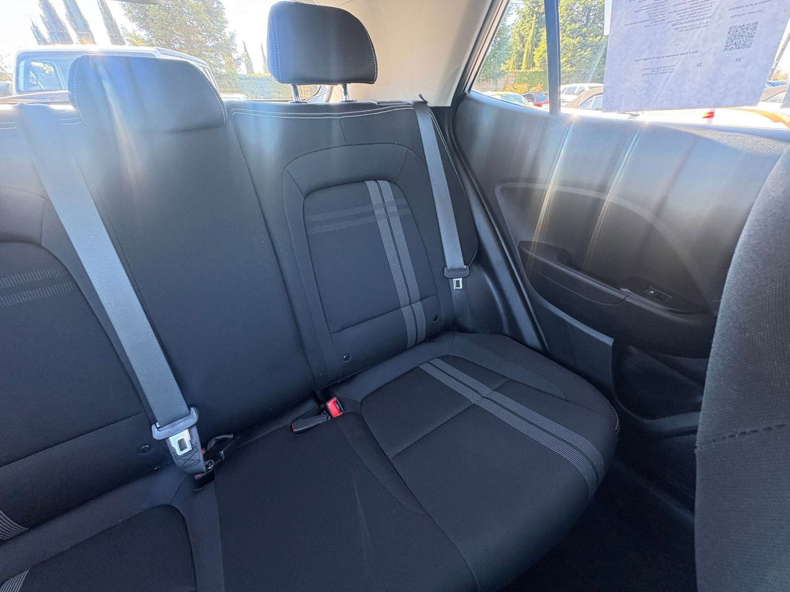 Used 2025 Hyundai Venue SEL image 37