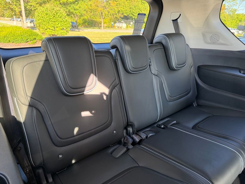 New 2026 INFINITI QX80 Luxe image 14