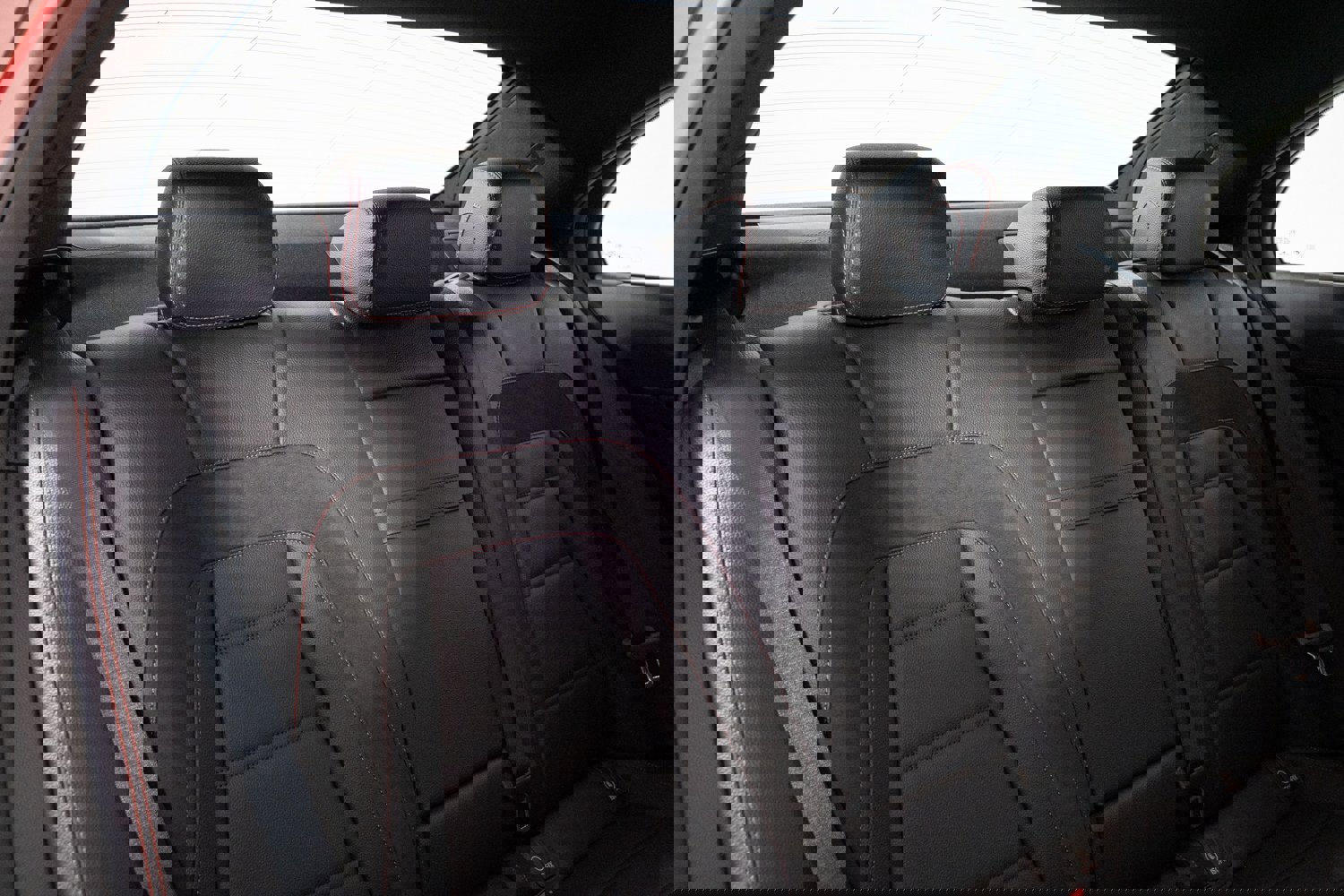 Used 2022 Mercedes-Benz E 53 AMG 4MATIC Sedan w/ Driver Assistance Package image 40