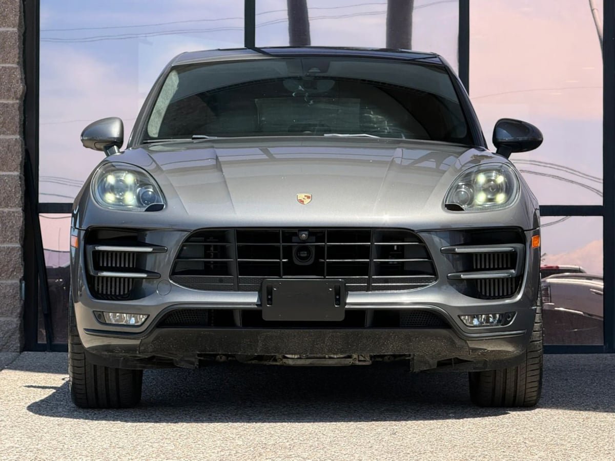 Used 2016 Porsche Macan Turbo AWD/4WD image 19