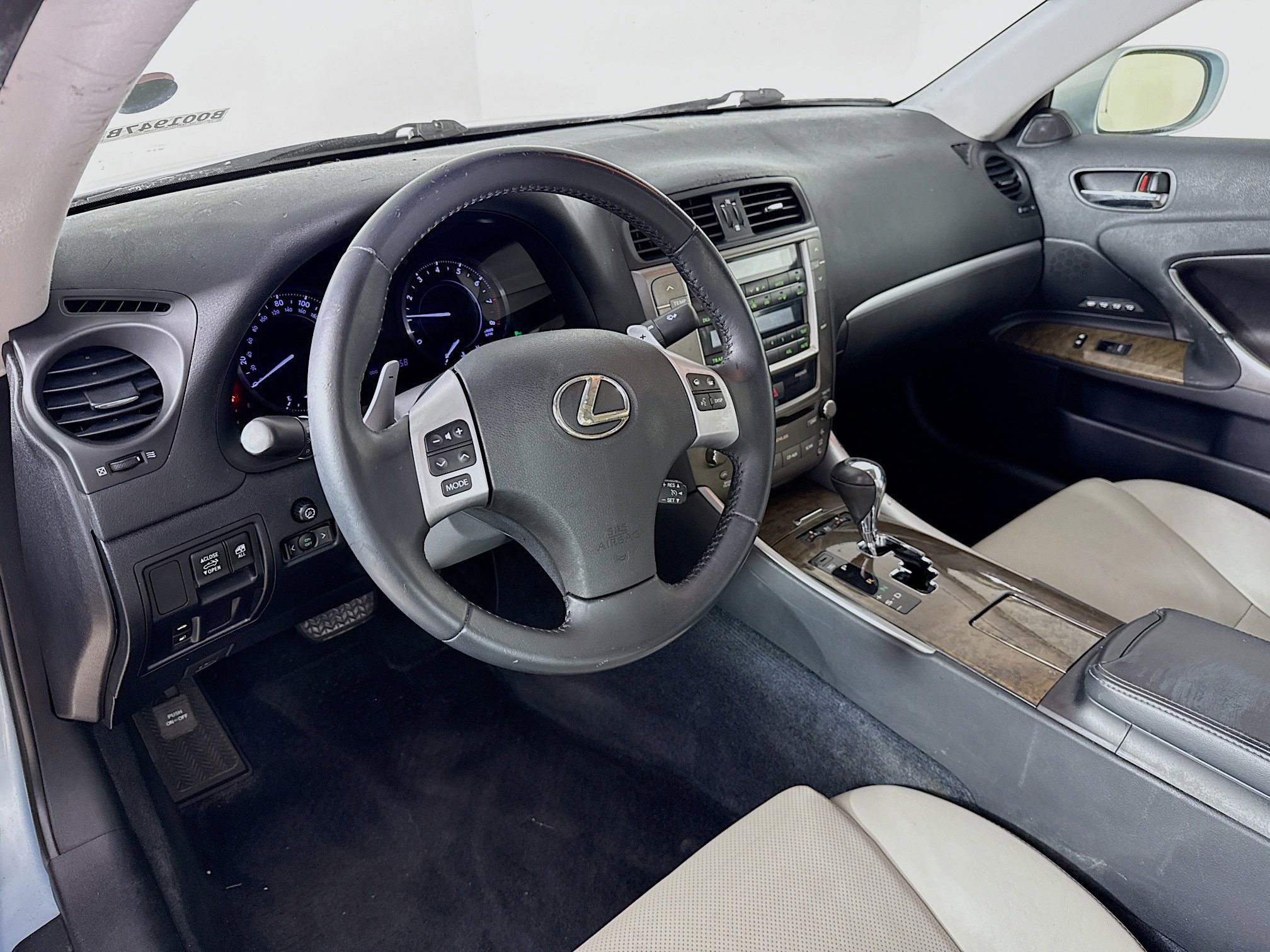 Used 2011 Lexus IS 250C w/ Luxury Pkg image 8