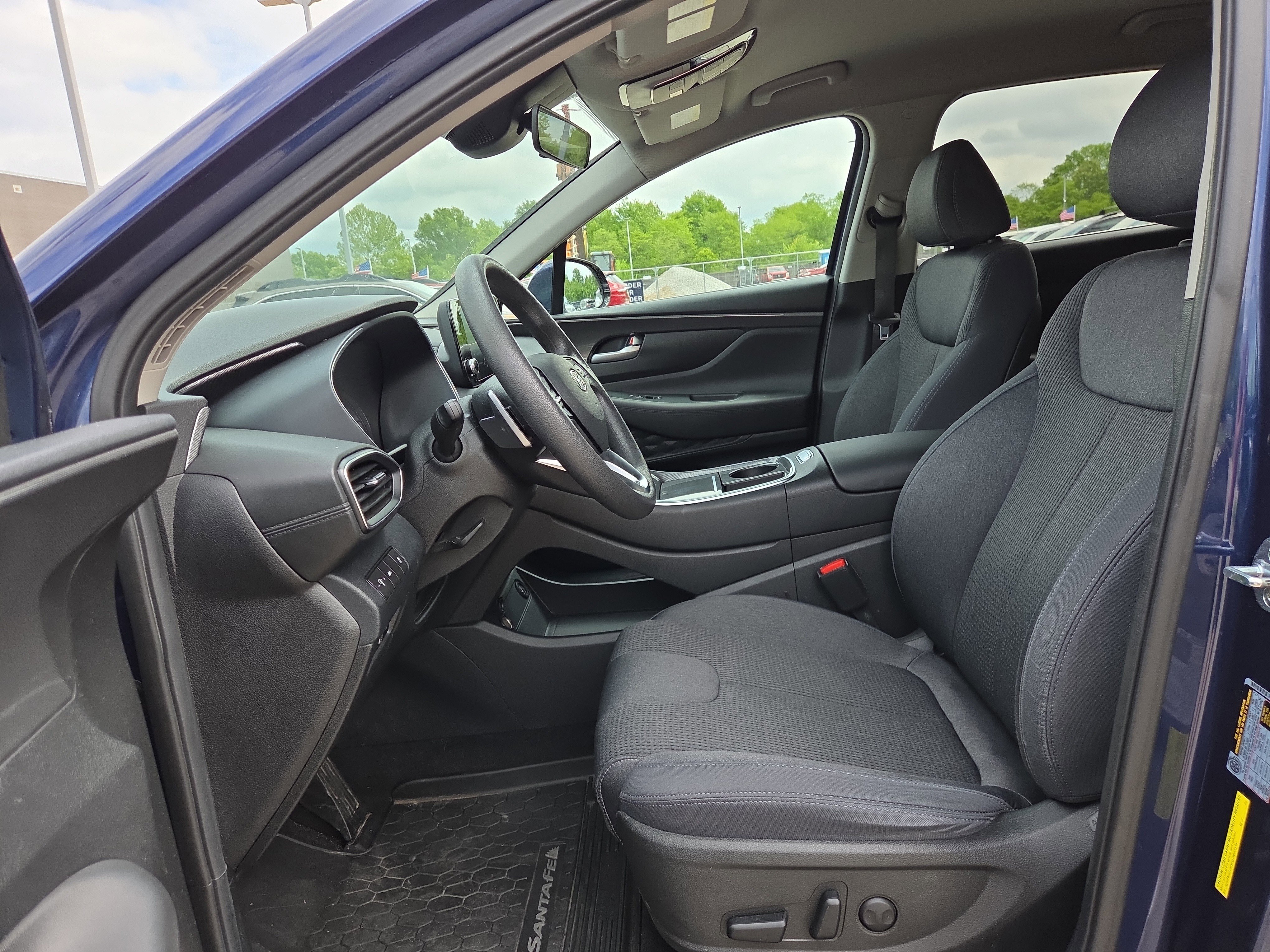 Used 2022 Hyundai Santa Fe SEL FWD image 10